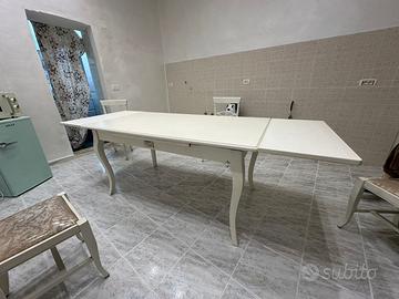 Vendersi Tavolo RITIRO IMMEDIATO