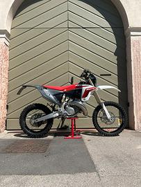 Fantic XE 125 (2024)