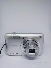 Nikon Coolpix S3700 completa