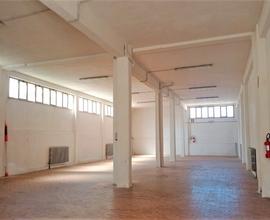 Magazzino o deposito a Torrette, possibilità loft