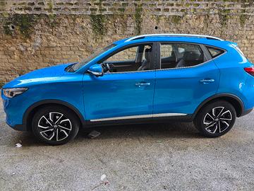 MG ZS LUXURY BENZINA