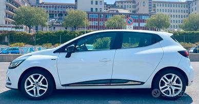 Renault Clio 2019 GPL Moschino Zen