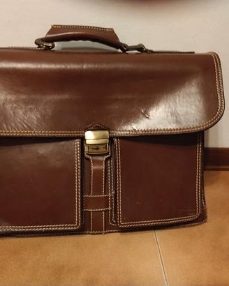 Cartella in pelle marrone