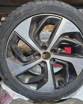 Gomma nuova 245/45 R19 W + Cerchio Hyundai Tucson