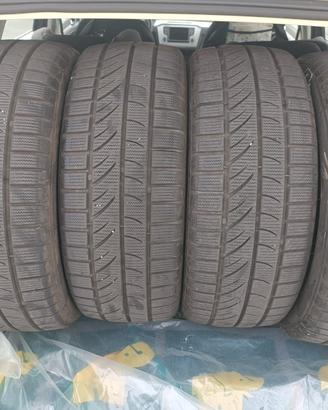 Gomme auto