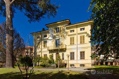 VILLA SINGOLA A CASTELLAMONTE