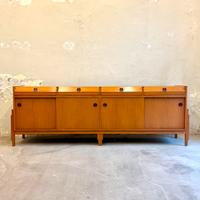 Credenza anni 60 in legno, stile scandinavo.