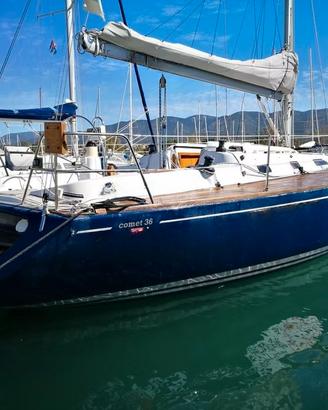 Barca a vela 11 metri Comet 36 - 3 cabine + bagno