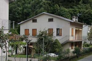 Appartamento a Dubino