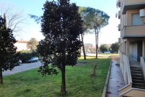 Pisa ampio bilocale arredato