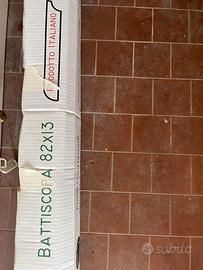 3 pezzi interi battiscopa bianco
