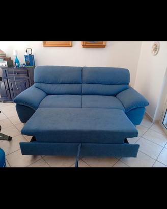 divano mai usato 