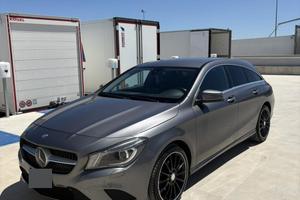 MERCEDES CLA 200