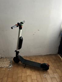 Segway By Ninebot ES4 Professional