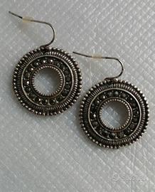 Orecchini tondi in zama e stardust