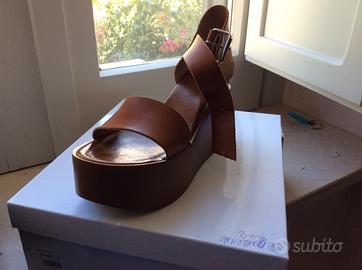 Sandali color cuoio n. 40