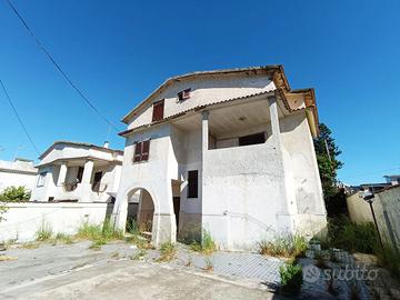 Villa indipendente su 2 livelli, Ischitella