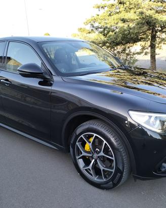 Alfa romeo stelvio Q4 super