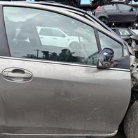PORTIERA ANTERIORE DESTRA TOYOTA Yaris Serie (17>2