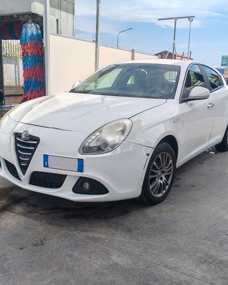 Alfa Romeo Giulietta 1.6 jtdm RICAMBI O INTERA