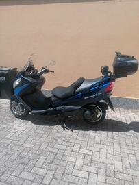 Suzuki burgman 400