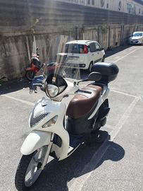 Suzuki Sixteen 150