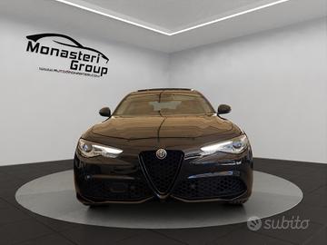 Alfa Romeo Giulia 2.2 Turbodiesel 210 CV AT8 AWD Q
