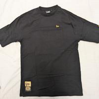 New era Tshirt -  Taglia S Oversize 
