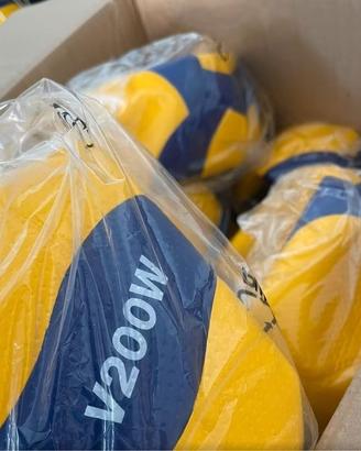 Pallone Mikasa V200W pallavolo