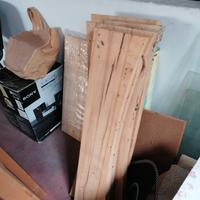 tavolo da lavoro con cavalletti