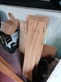 tavolo da lavoro con cavalletti