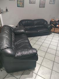 coppia divani in pelle 