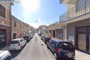 Negozio in centro a falconara marittima