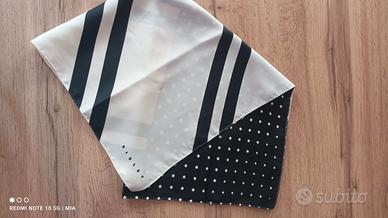 foulard in seta Sisley 