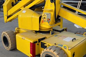 Piattaforma aritcolata airo A12E