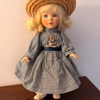 Splendida Bambola in Porcellana Vintage Anni '90 -