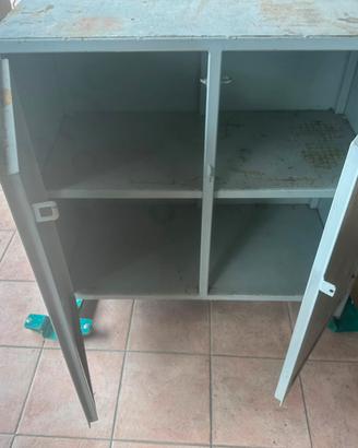 Mobile in ferro 2 ante da officina/garage