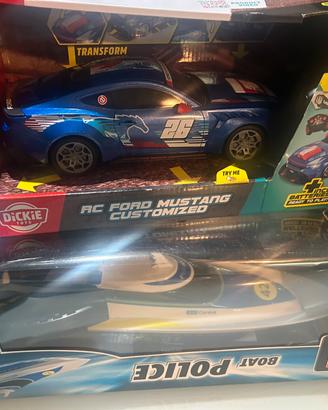 Lotto 2 Veicoli RC – Mustang + Barca Police