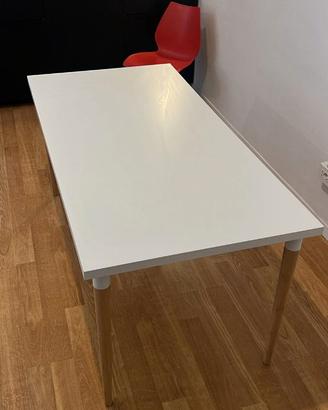 Scrivania Ikea bianca 160x80cm