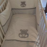 Lettino e fasciatoio completi