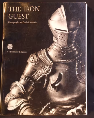 The iron Guest libro Fotografie armature medievali