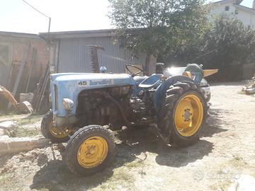 trattore d'epoca Landini r super 4500