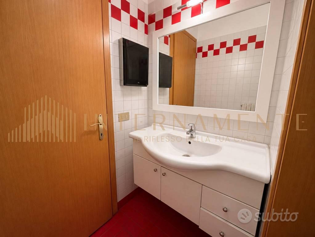 Immobile di 794 m² con più di 5 locali a Limena - Altro