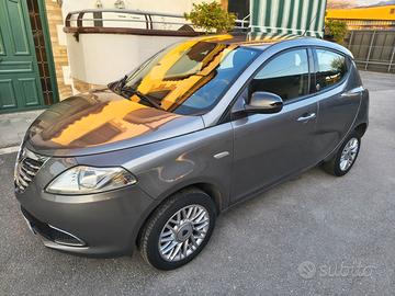 Lancia Ypsilon Twin Air 900 Metano 80 CV