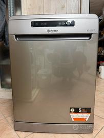 LAVASTOVIGLIE INDESIT