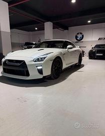 NISSAN GT-R 3.8 V6 Nismo