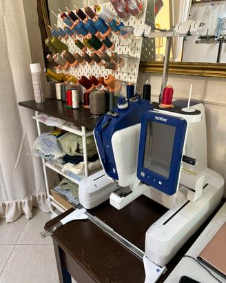 Macchina da Ricamo Professionale Brother VR