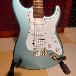 SQUIRE STRATOCASTER by Fender