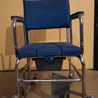 Sedia "comoda" per anziani