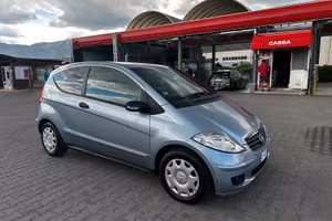 Mercedes classe A 160 coupe’ neopatentati